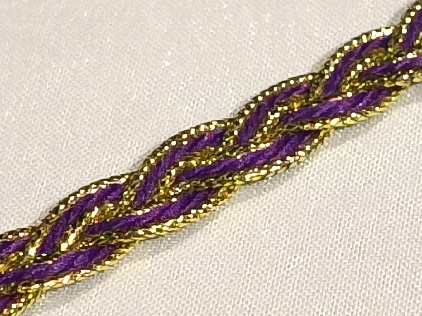 Pasamanería Trenzada Estrecha Lila/ oro