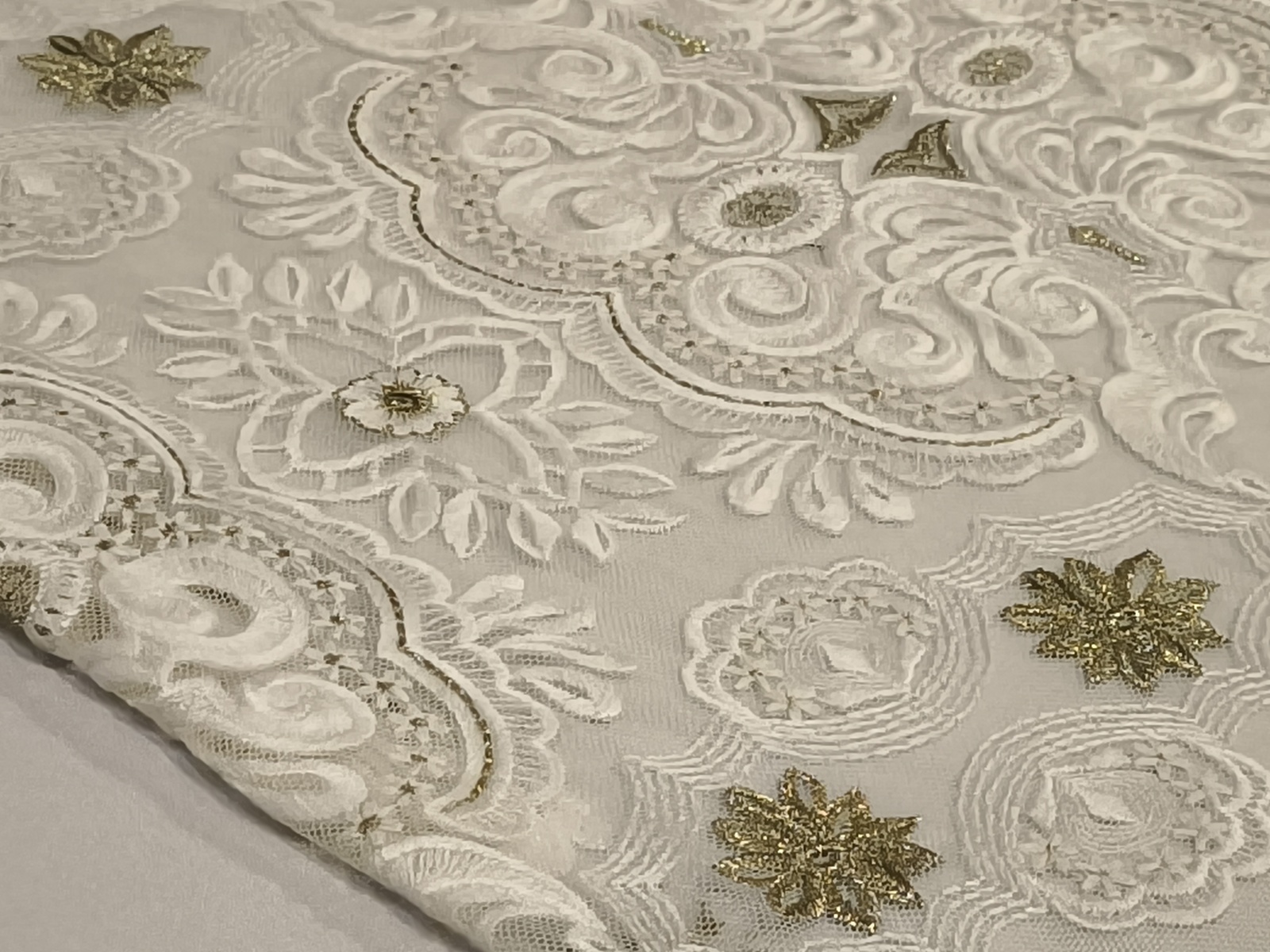 Encaje Elora Blanco Oro